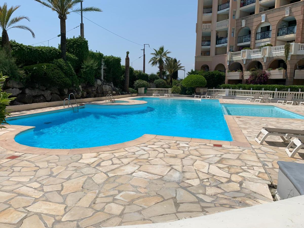 Le Palm Azur - Vue Mer Sur Les Iles De Lerins Канни Екстер'єр фото